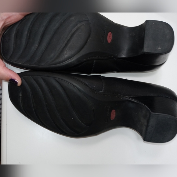 Clarks Active Air Black Leather Heeled Loafers 8M - Picture 5 of 6